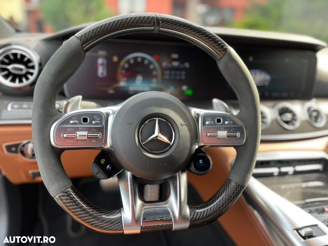 Mercedes-Benz AMG GT - 9