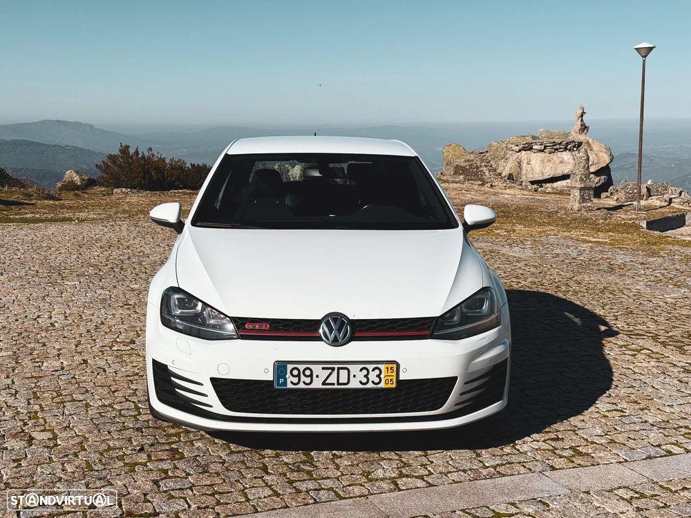 VW Golf GTD (BlueMotion ) - 2