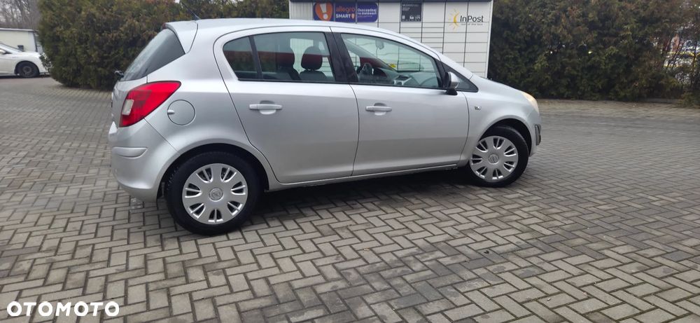 Opel Corsa 1.2 16V Enjoy - 13