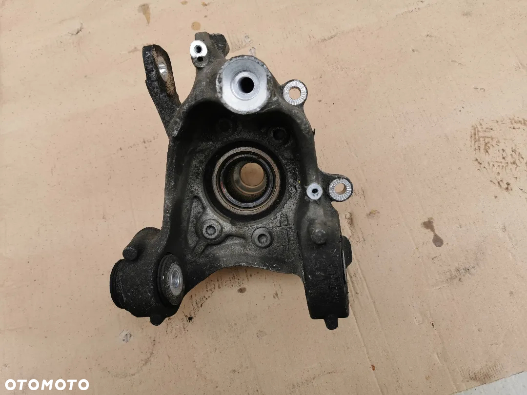 ZROTNICA PRAWY LEWY TYL AUDI A8 D4 - 7