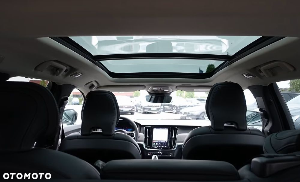 Volvo V90 T8 AWD Plug-In Hybrid Plus Dark - 14