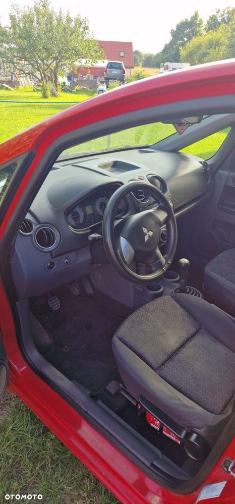 Mitsubishi Colt - 5