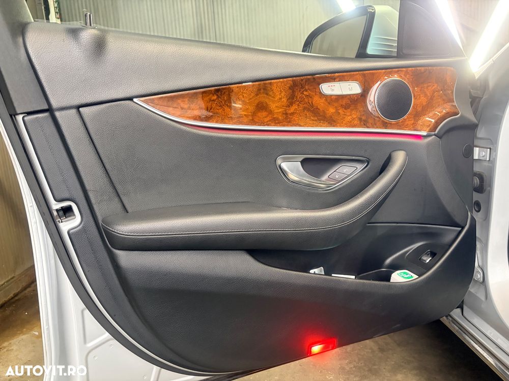 Mercedes-Benz E 220 d Aut. - 28