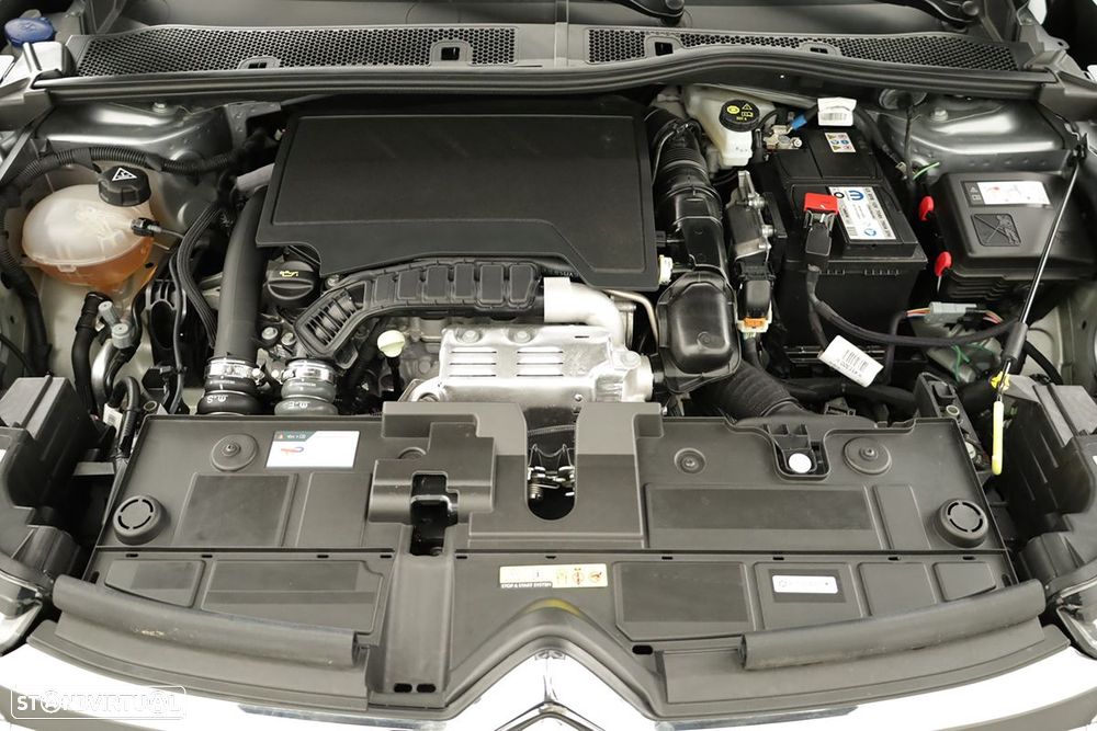 Citroën C4 1.2 PureTech Plus EAT8 - 24