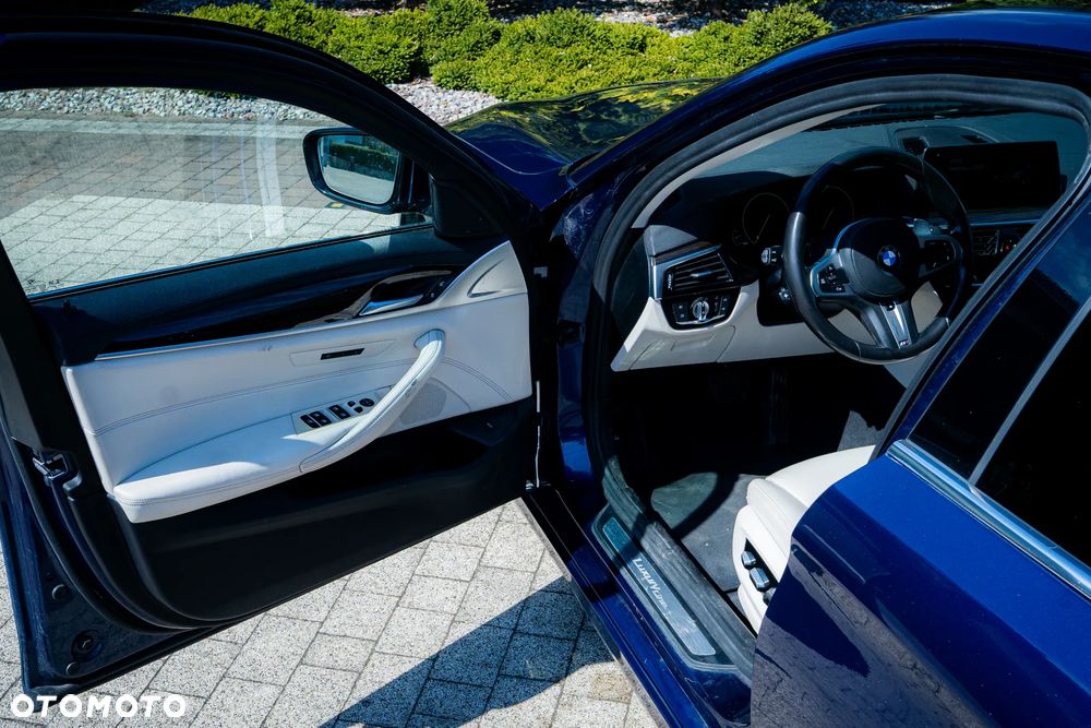 BMW Seria 5 530d xDrive Sport Line - 21