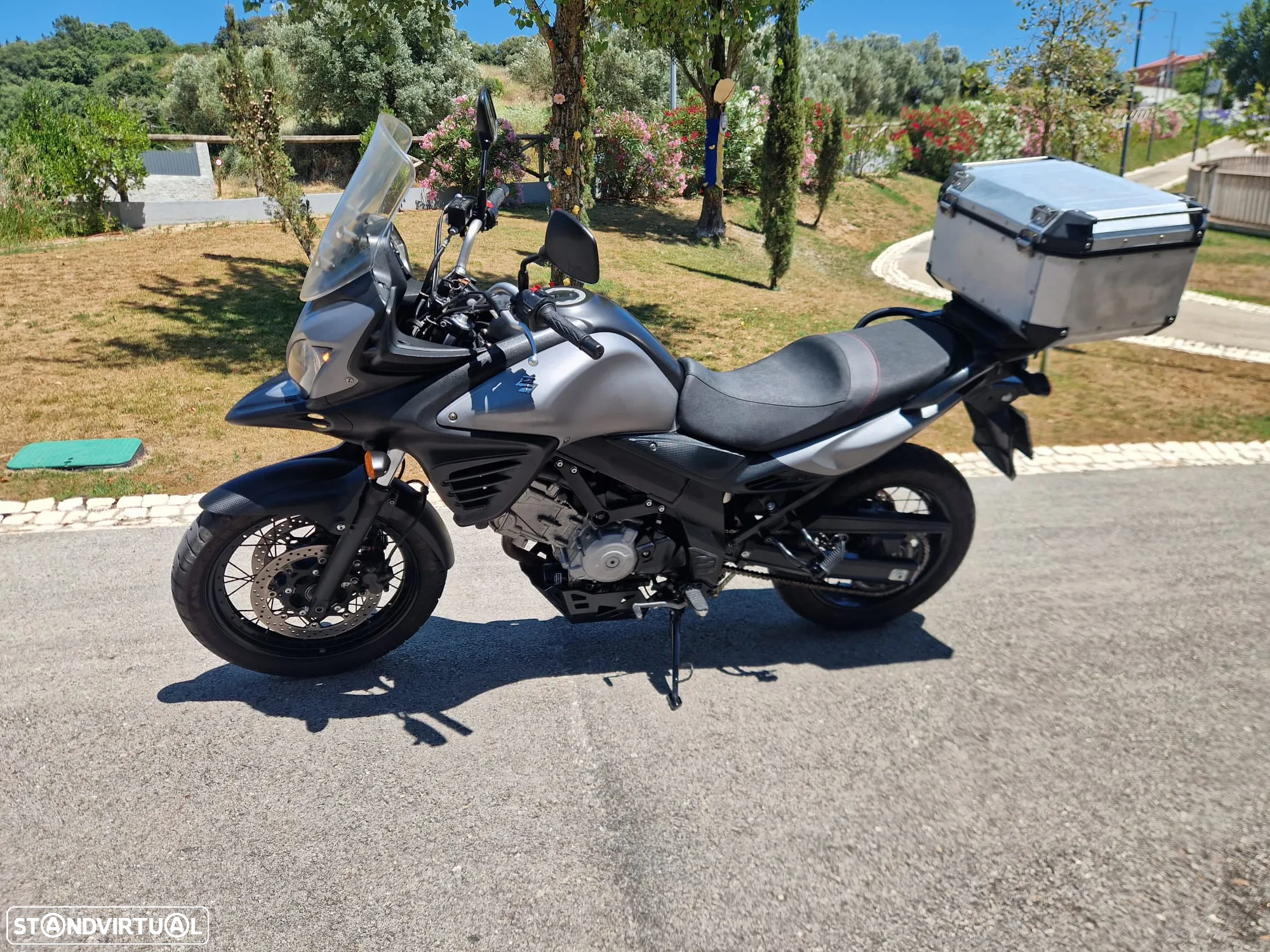 Suzuki DL 650  Possível Financiamento - 8