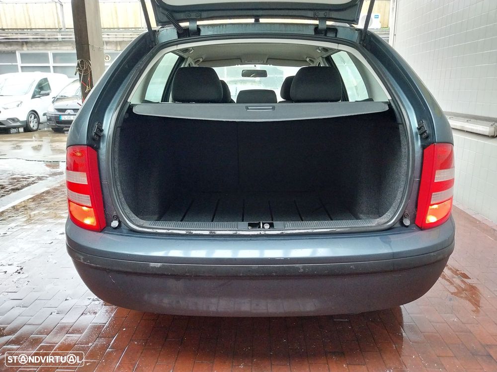 Skoda Fabia Break 1.2 Ambiente - 9