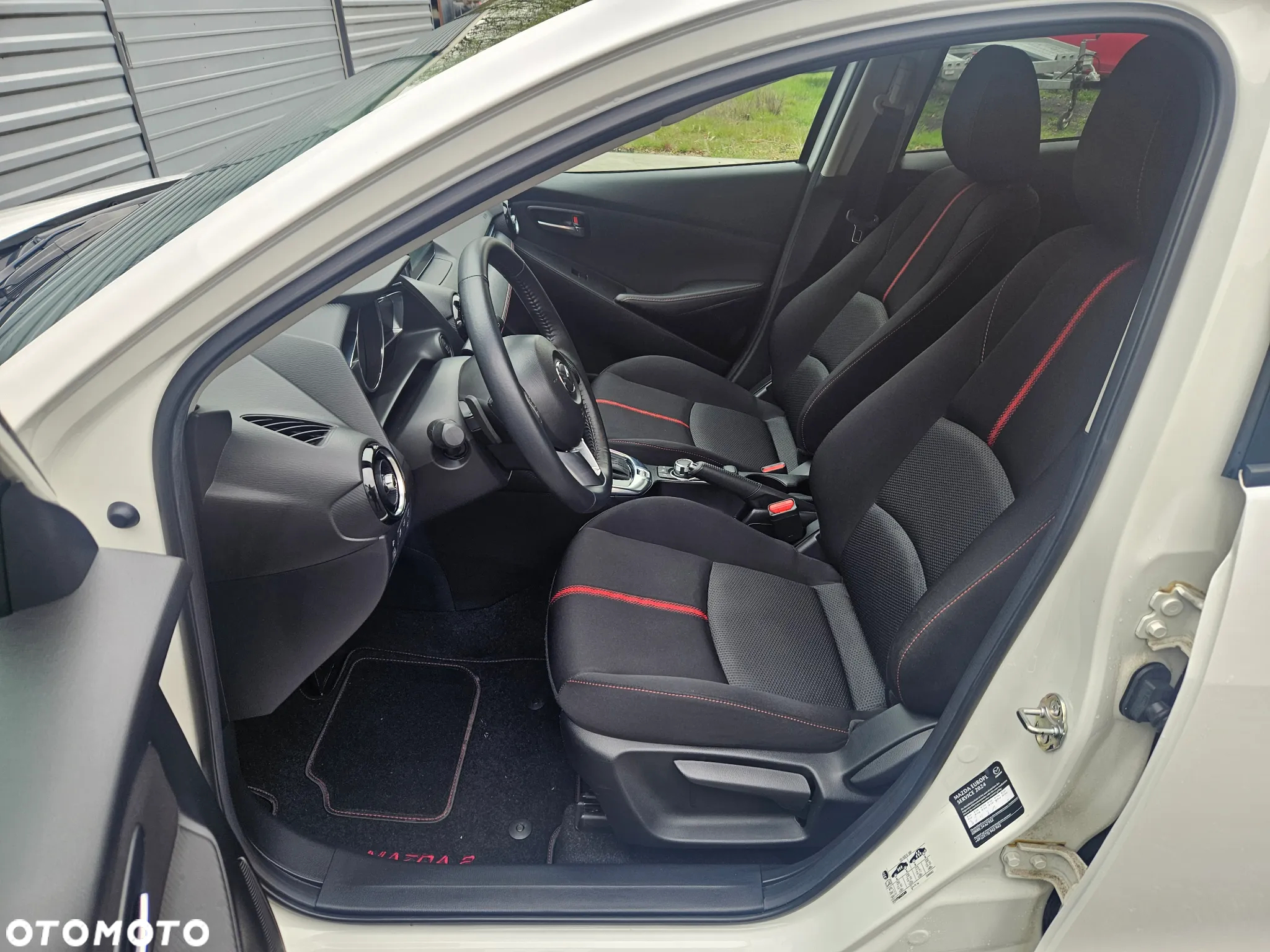 Mazda 2 - 10