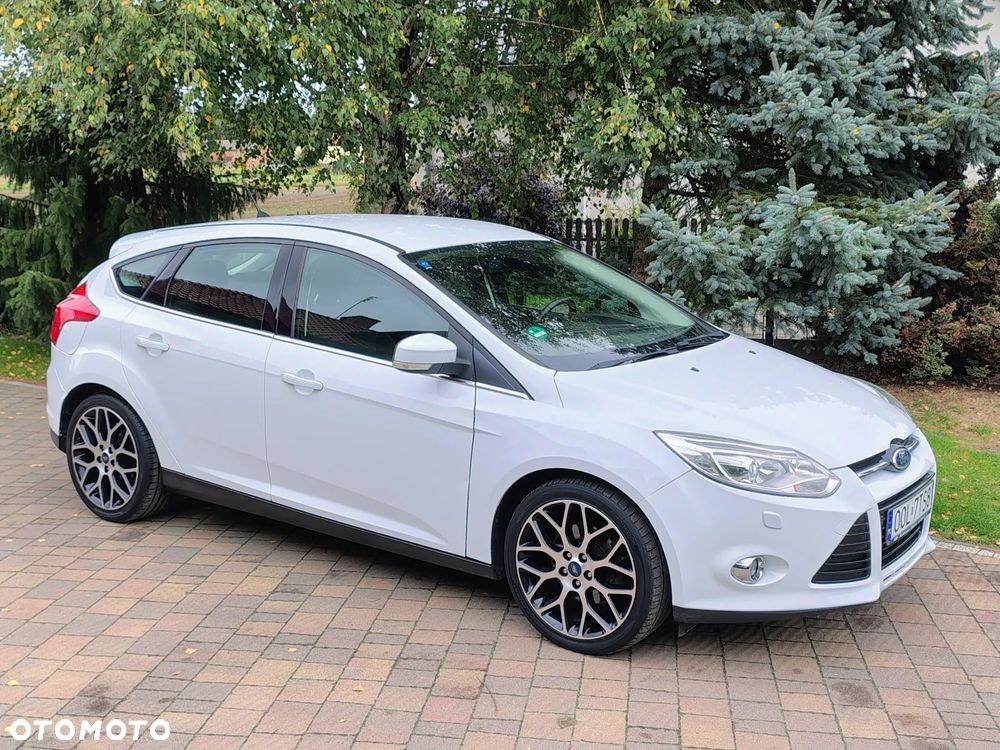 Ford Focus 1.6 EcoBoost Titanium - 19