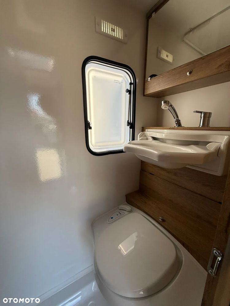 Niewiadów LAZUR przyczepa kempingowa NIEWIADÓWKA dla 4 osób z łazienką i WC 1000kg - 27