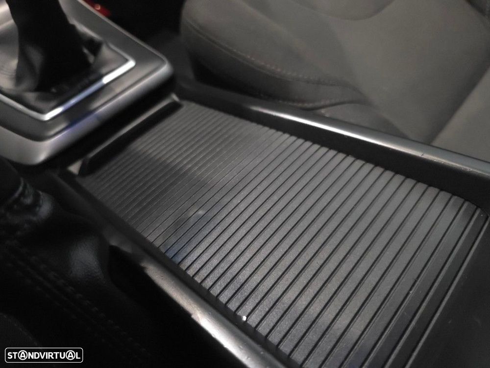 Volvo V40 1.6 D2 Momentum - 40