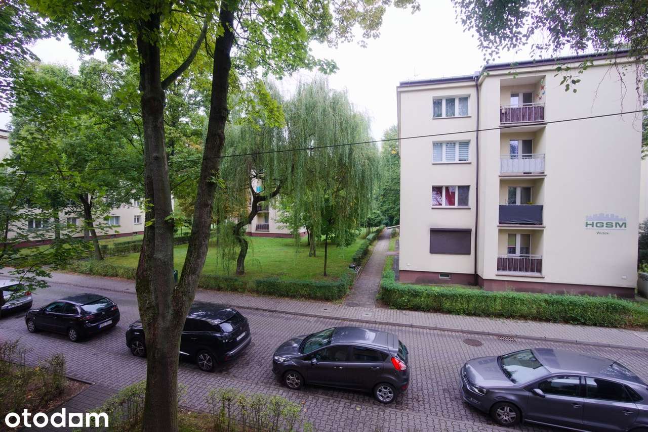 1 piętro, niski blok, balkon