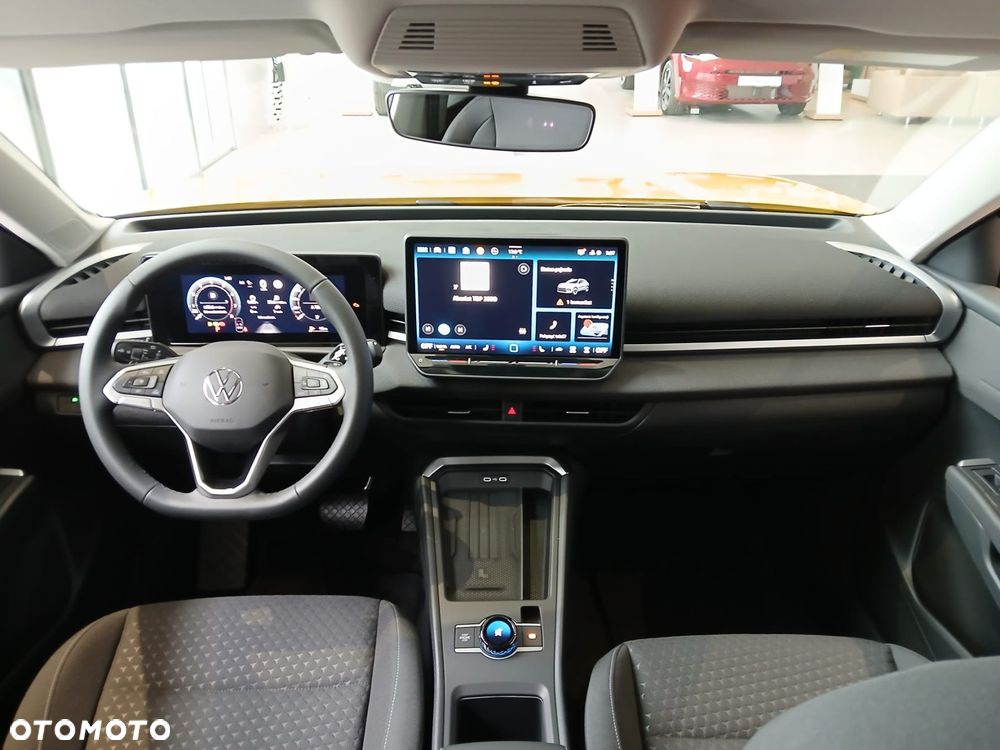 Volkswagen T-Roc - 10