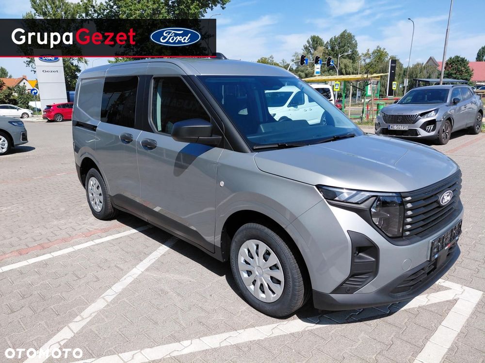 Ford Transit Courier - 8