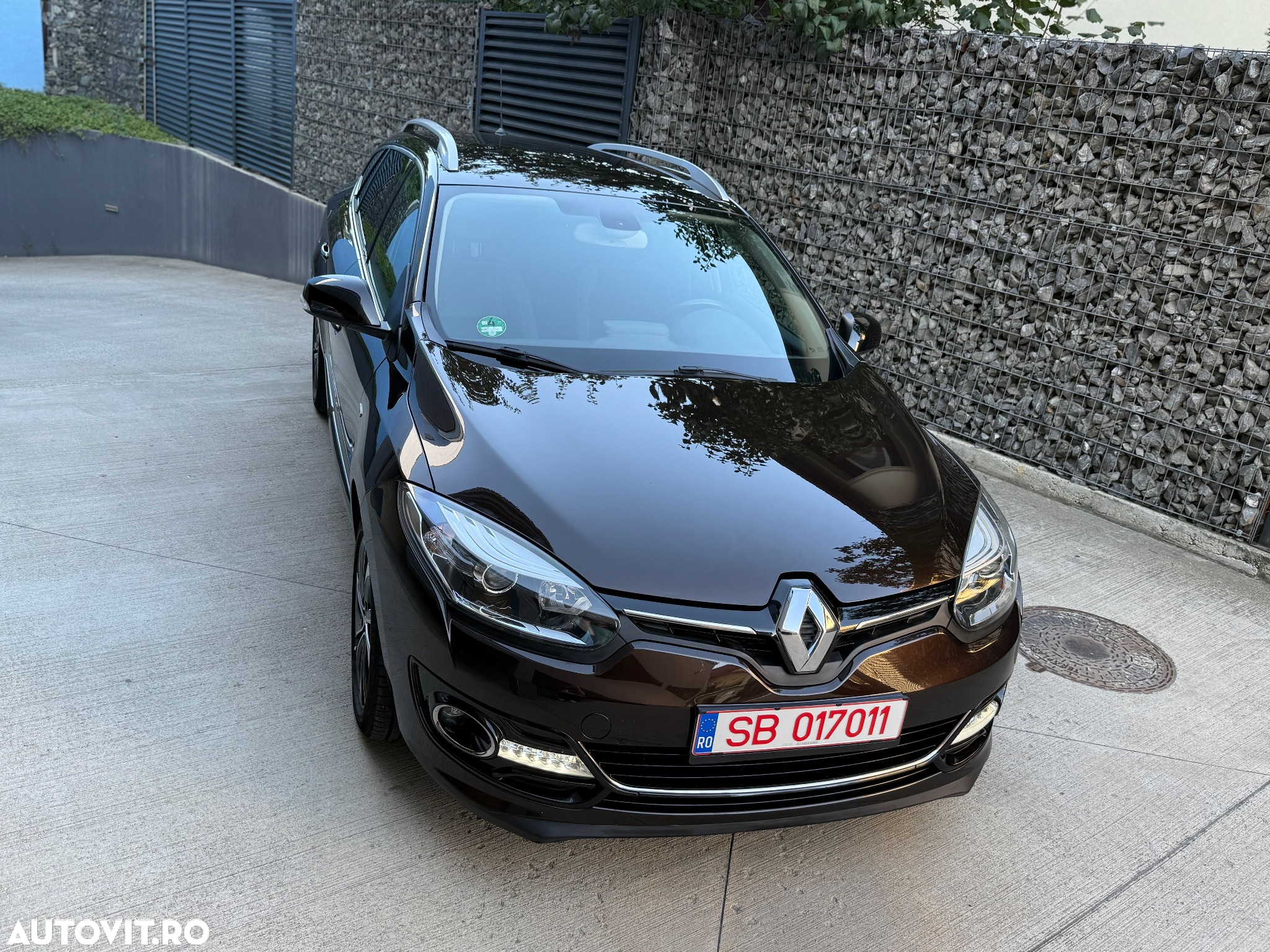 Renault Megane Grandtour ENERGY TCe 130 BOSE EDITION - 8
