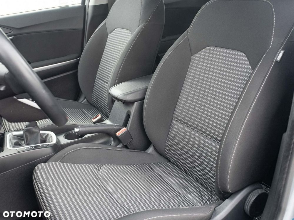 Kia Ceed 1.5 T-GDI M - 12