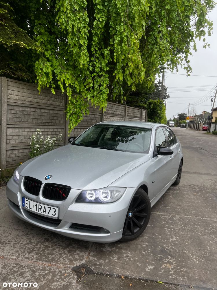 BMW Seria 3 320i - 2