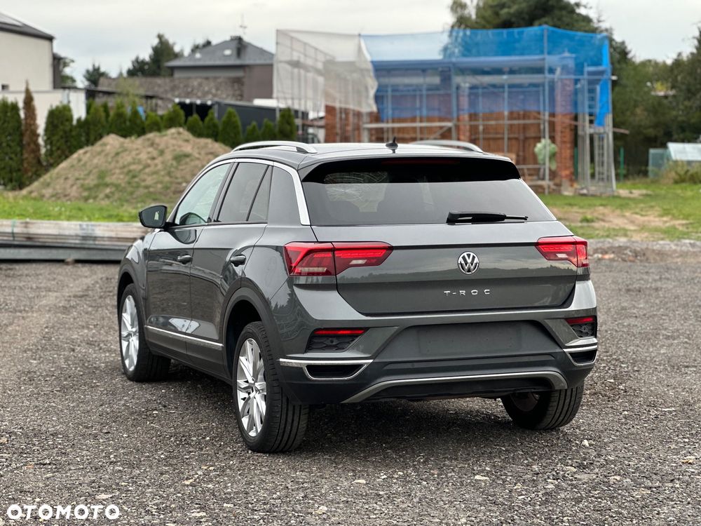Volkswagen T-Roc - 14