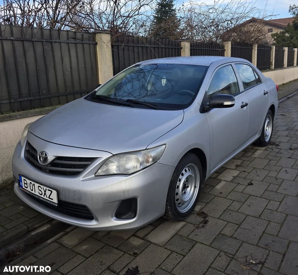 Toyota Corolla 1.6 Luna - 1