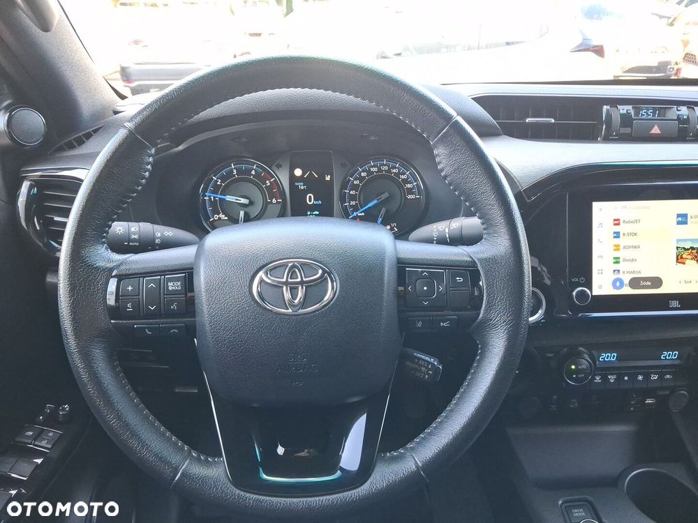 Toyota Hilux 2.8 D-4D mHEV Double Cab Invincible 4x4 - 16