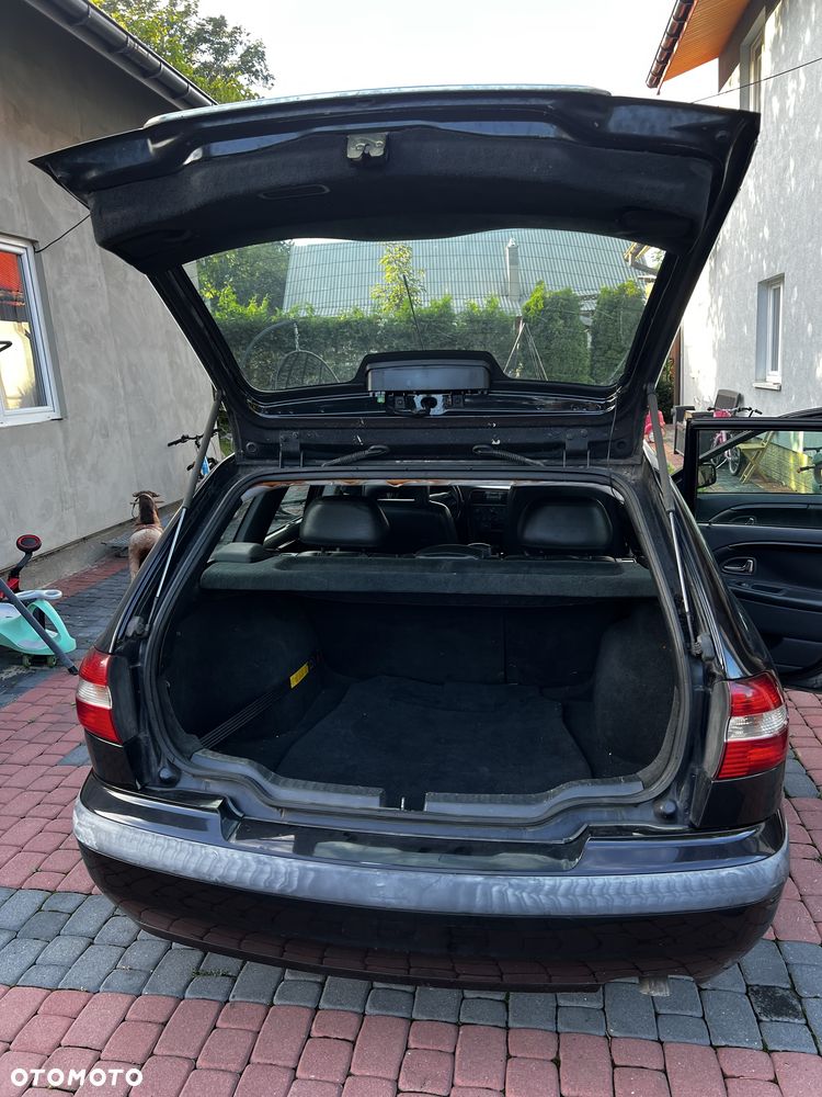 Volvo V40 - 1