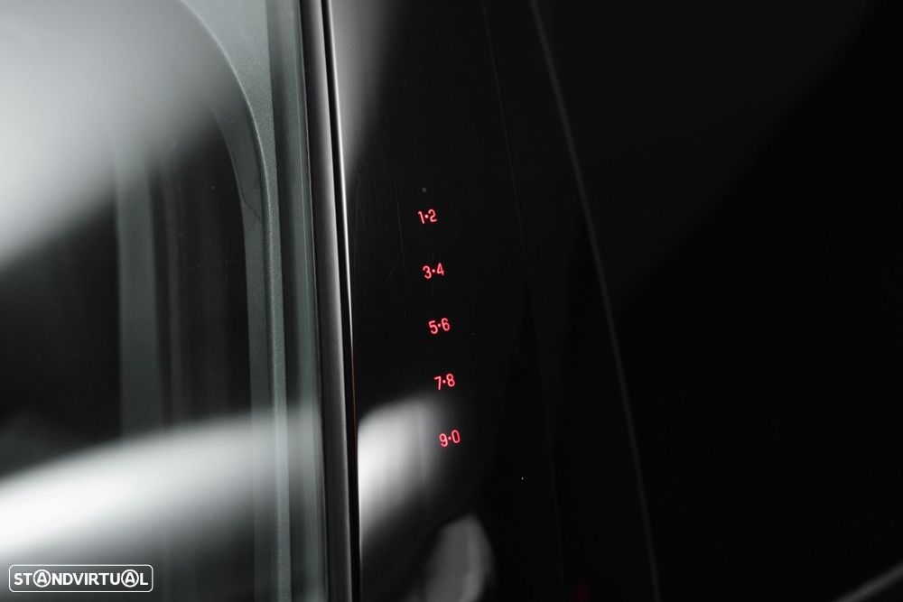 Ford Mustang Mach-E Standard - 12