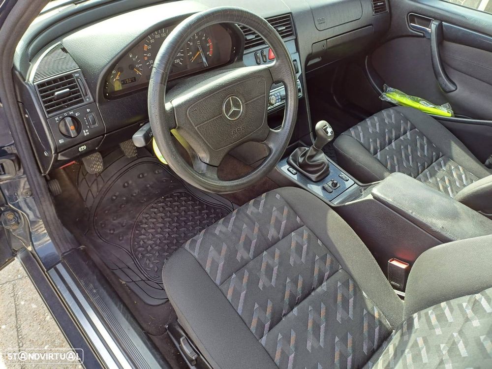 Mercedes-Benz C 220 CDI Elegance - 6