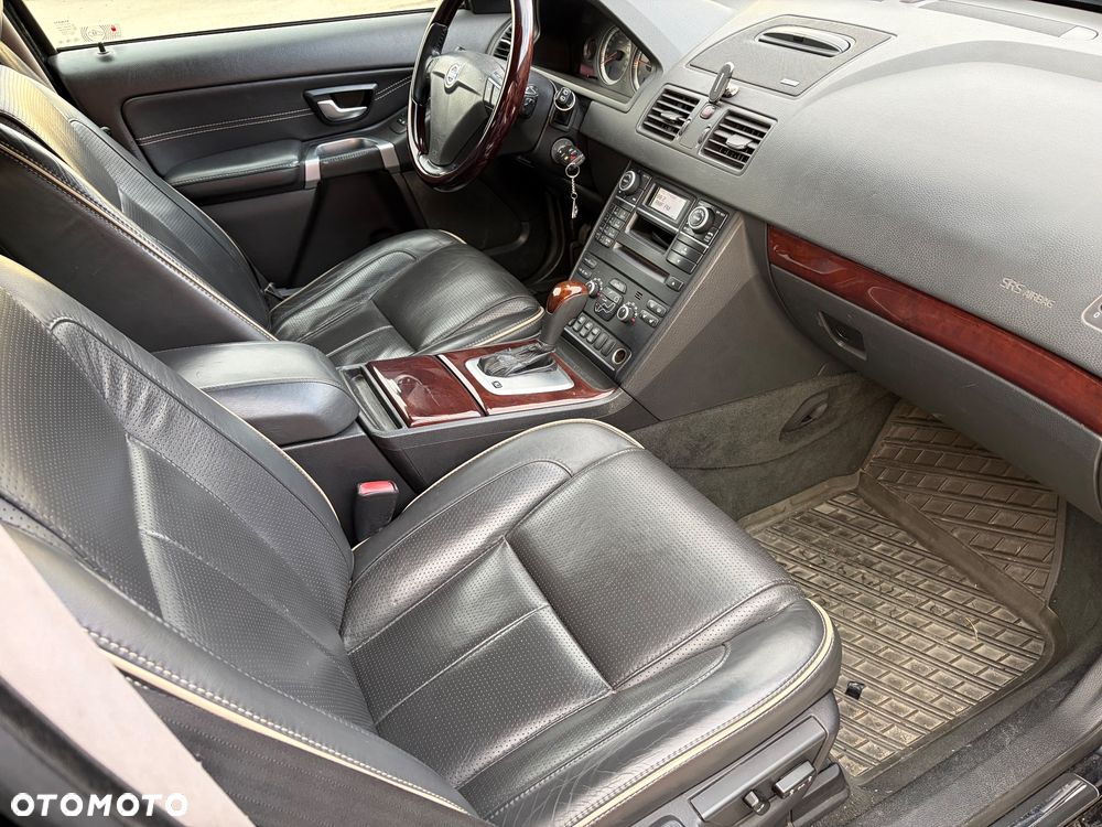 Volvo XC 90 - 7