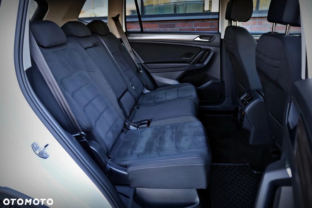 Volkswagen Tiguan Allspace 2.0 TSI 4Mot Elegance DSG - 20