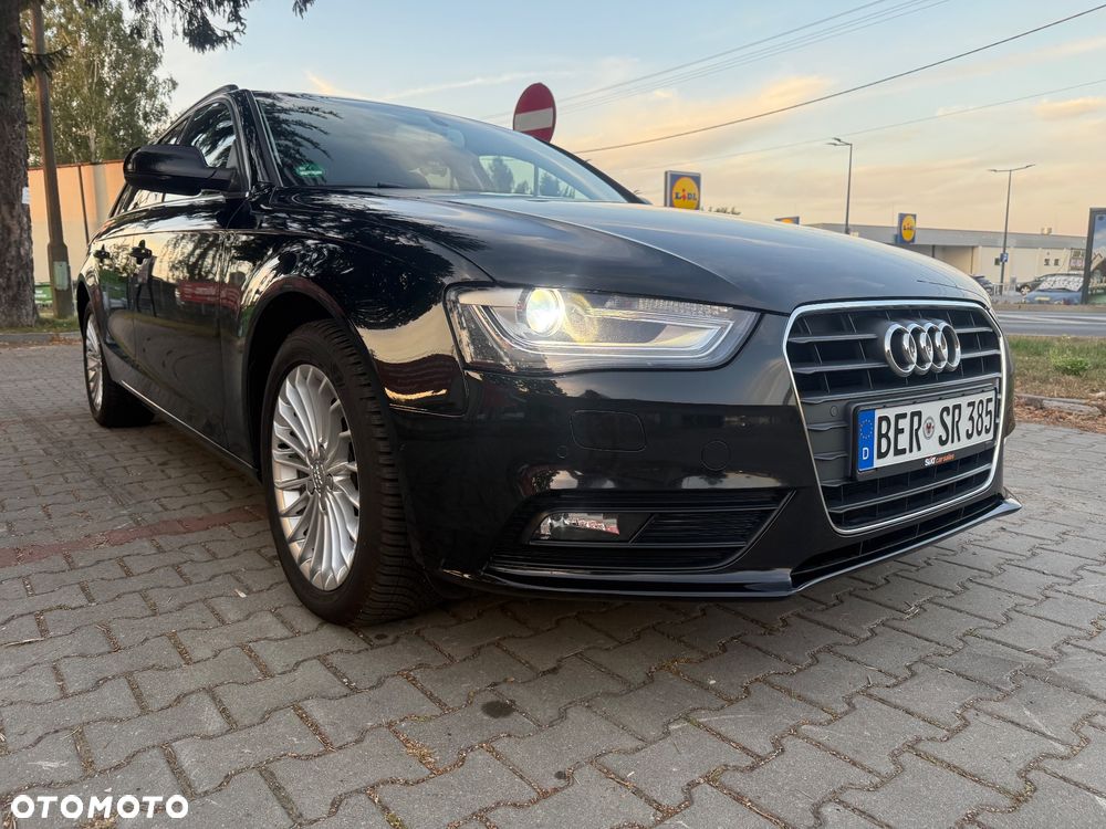 Audi A4 Avant 2.0 TDI DPF clean diesel multitronic Attraction - 6