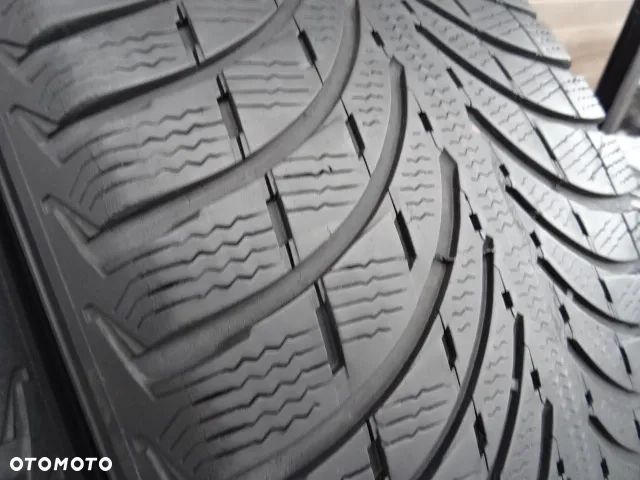 235/50/R19 103V Michelin Latitude Alpin LA2 - 6