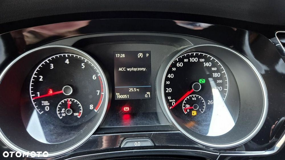 Volkswagen Touran 1.8 TSI BMT Highline DSG - 36