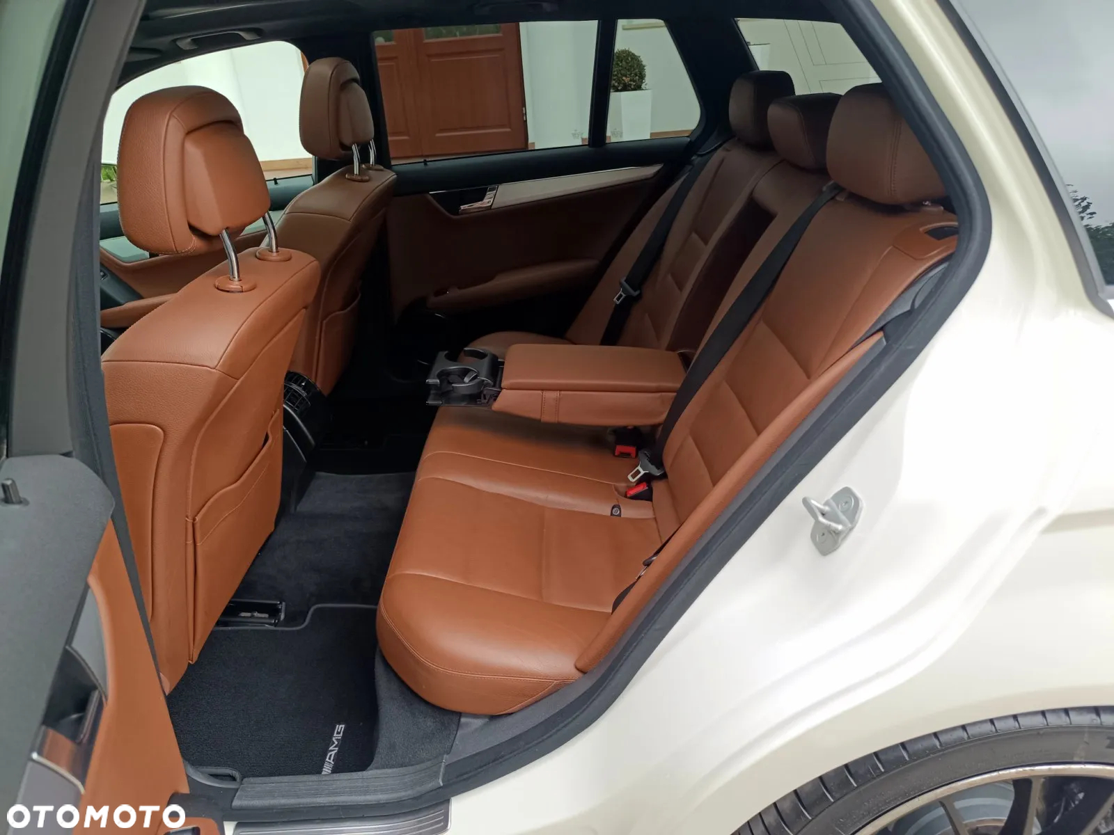 Mercedes-Benz Klasa C 220 (BlueTEC) d BlueEFFICIENCY Edition 7G-TRONIC AMG Line - 37