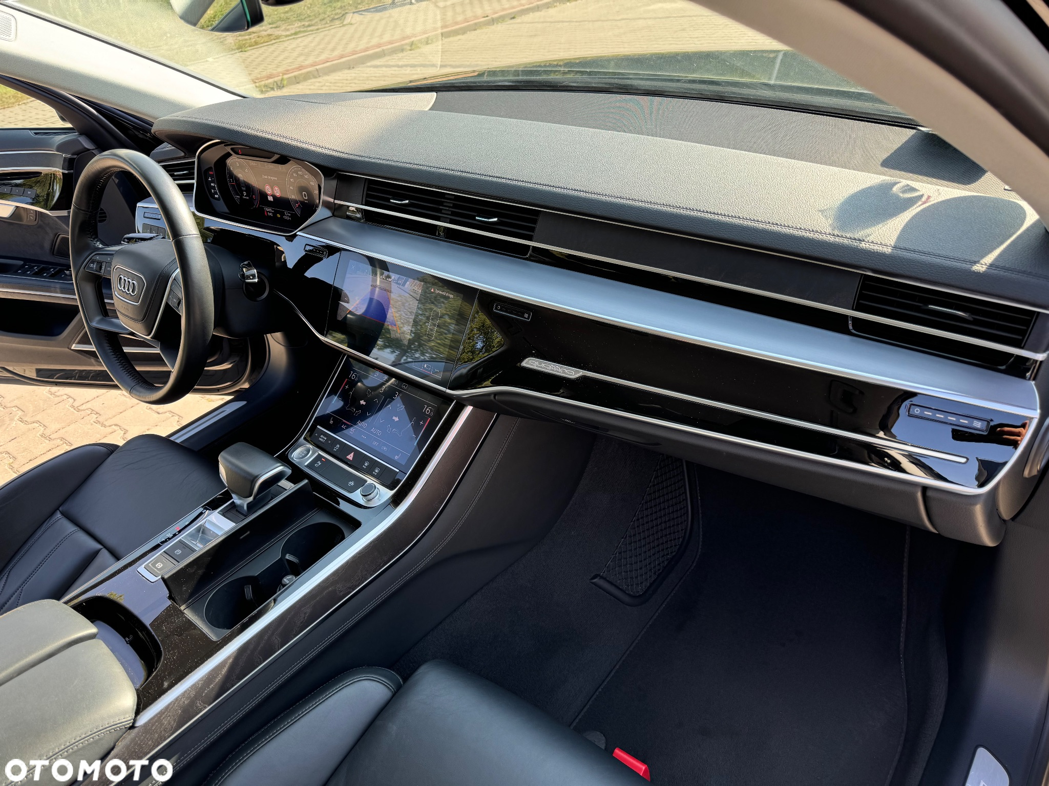Audi A8 - 30