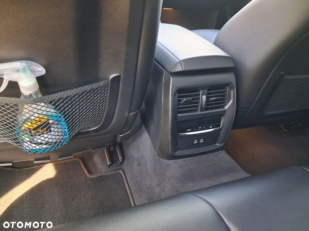 BMW Seria 3 320d - 13