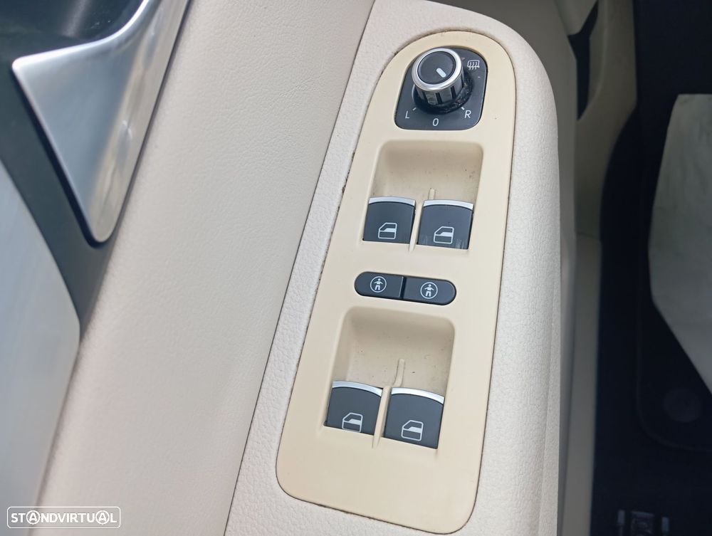 VW Sharan 2.0 TDI Highline - 12