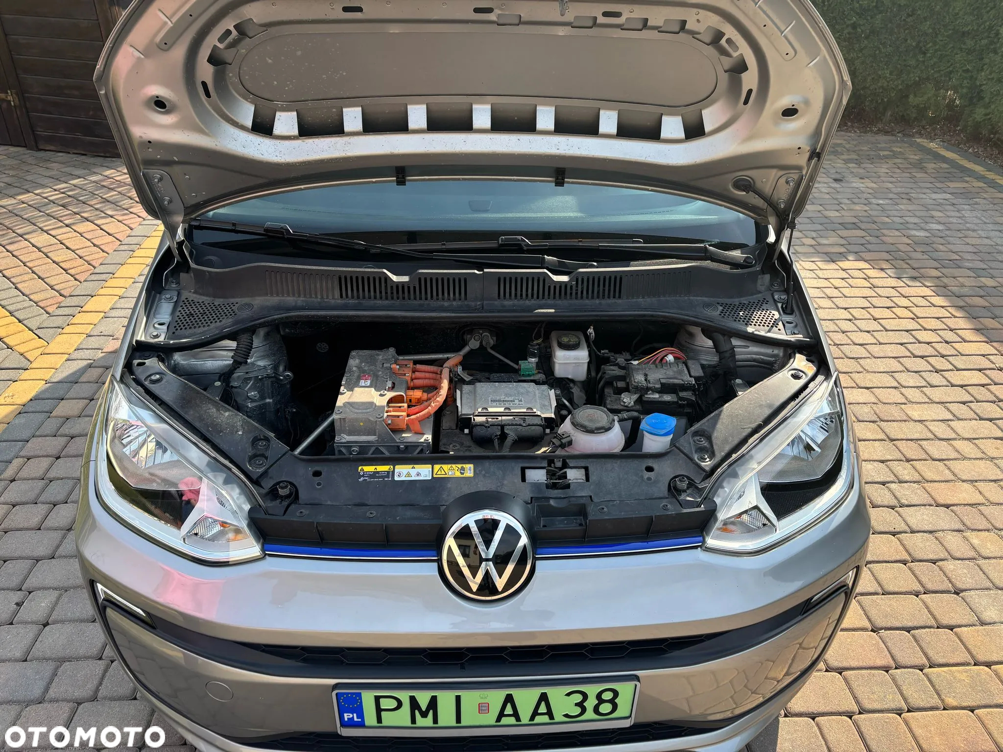 Volkswagen up! e-up - 8