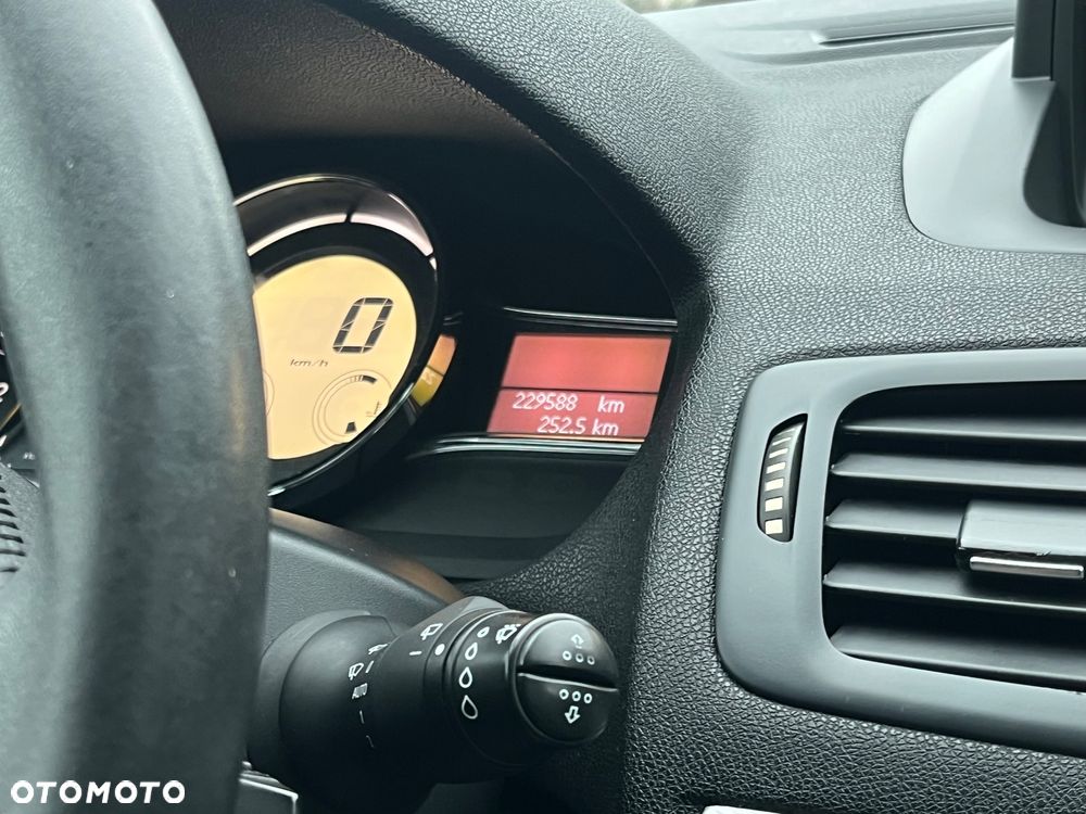 Renault Megane 1.9 dCi Privilege - 29