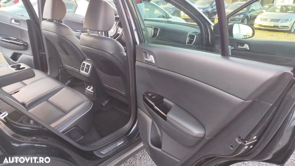 Kia Sportage 2,0 CRDI AWD Aut. GT Line - 26