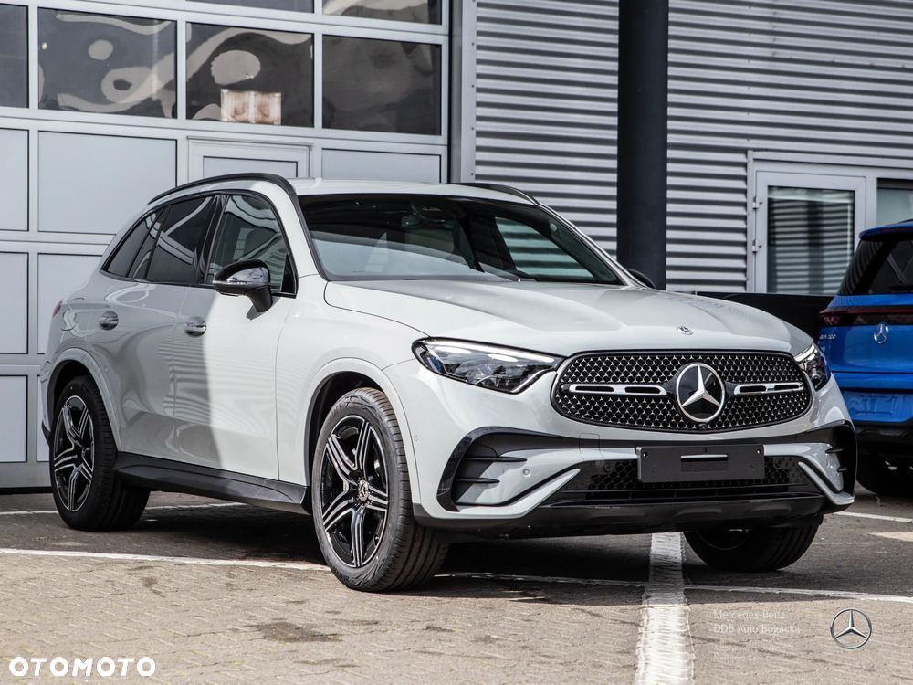 Mercedes-Benz GLC 220 d mHEV 4-Matic AMG Line - 4