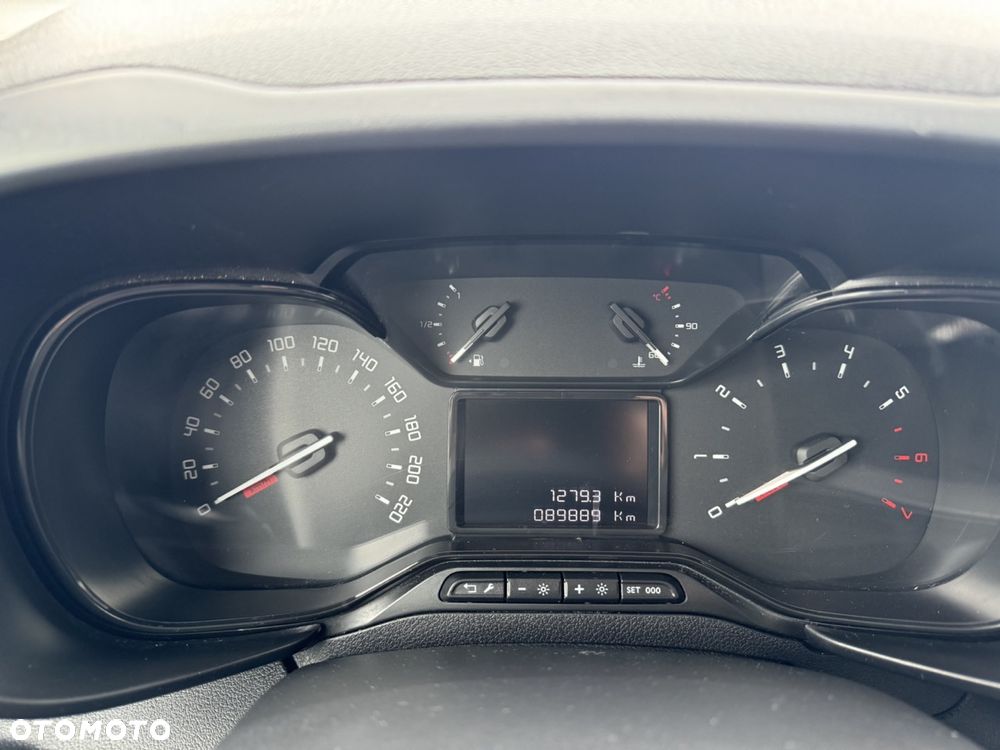 Toyota Proace City - 21