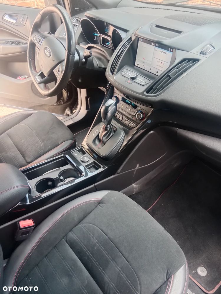 Ford Kuga 2.0 EcoBlue AWD ST-Line - 22
