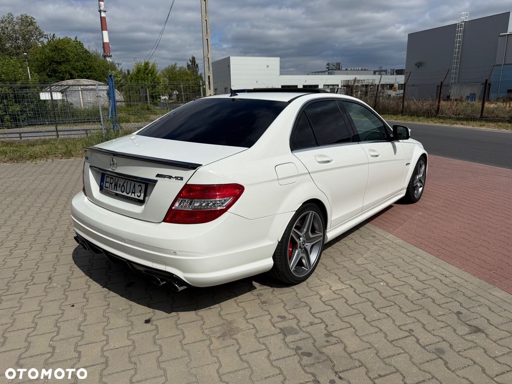 Mercedes-Benz Klasa C 63 AMG 7G-TRONIC - 4