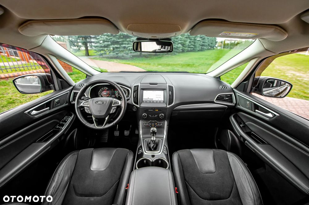 Ford S-Max 2.0 TDCi Allrad Titanium - 28