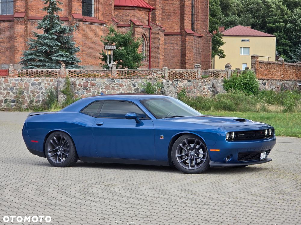 Dodge Challenger 6.4 Scat Pack - 4
