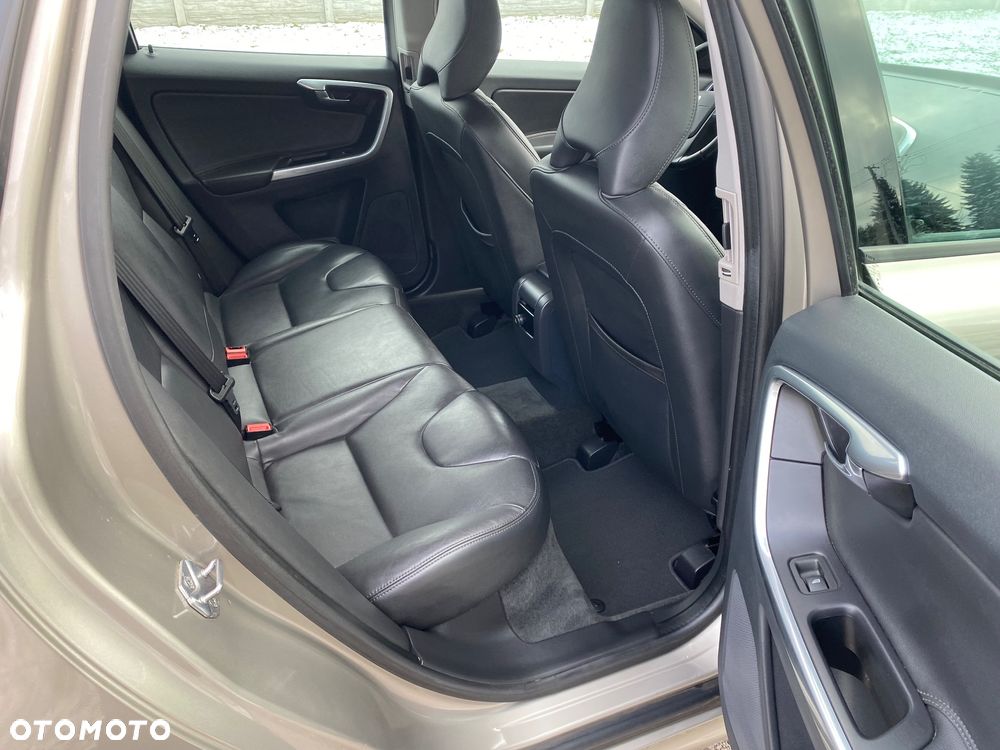 Volvo XC 60 D3 Kinetic - 19