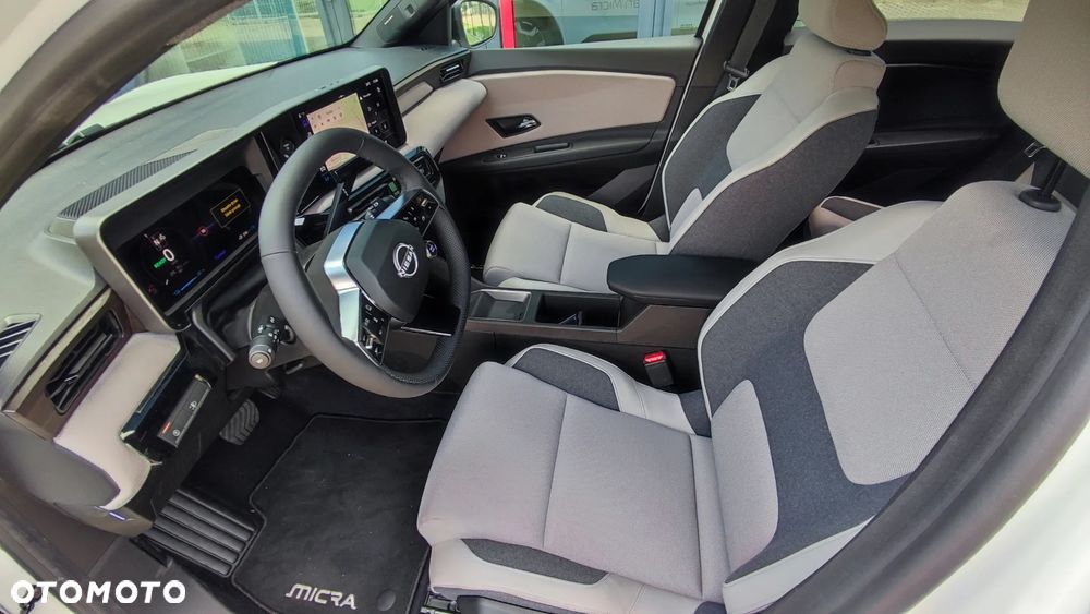 Nissan Micra 52kWh Evolve Plus - 14