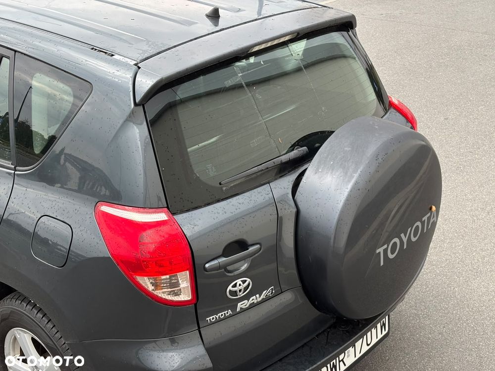 Toyota RAV4 2.2 D-4D 4x4 - 8