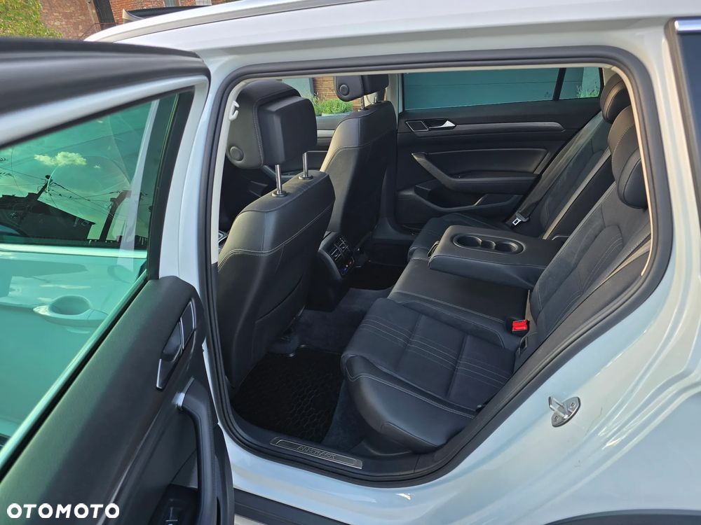 Volkswagen Passat Alltrack - 9