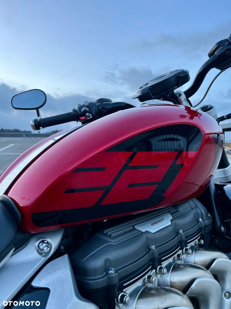 Triumph Rocket - 12